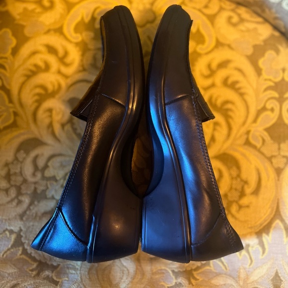 Clarks Loafers - Picture 6 of 9